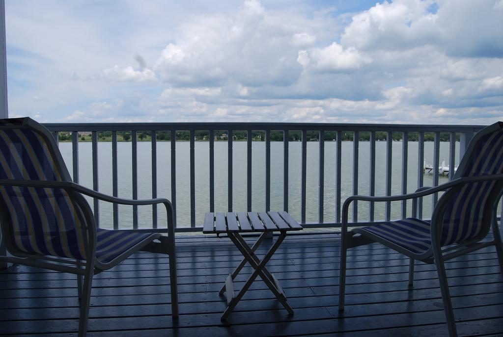 The French Country Inn Lake Geneva Εξωτερικό φωτογραφία