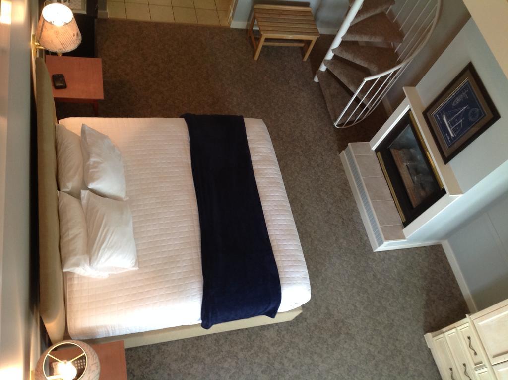 The French Country Inn Lake Geneva Εξωτερικό φωτογραφία